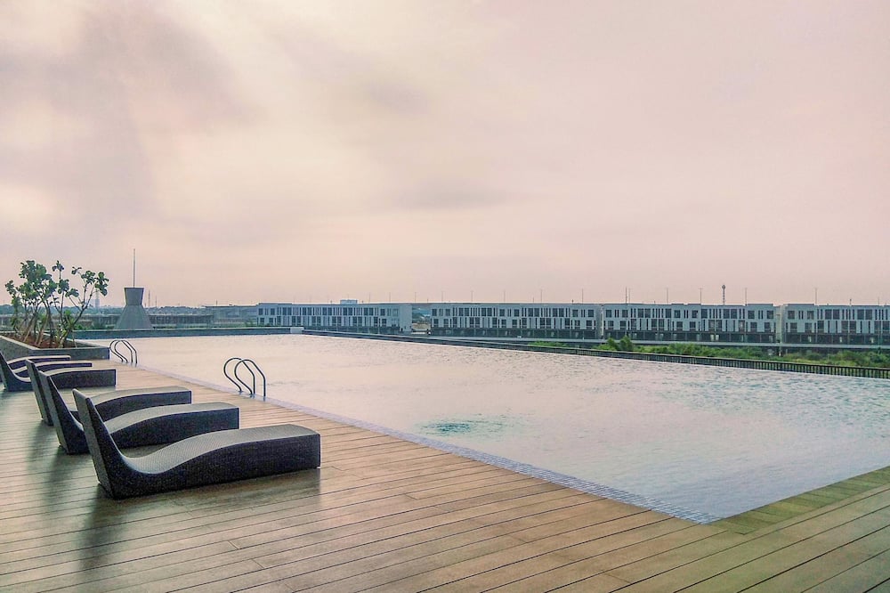 Neat 2Br For 4 Pax At Vasanta Innopark Apartment
