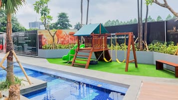 Tempat bermain anak - outdoor