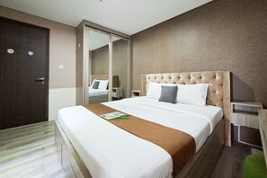 Standard Apartment - Cozy And Pleasant 2Br At Apartment Bintaro Icon (South Tangerang)