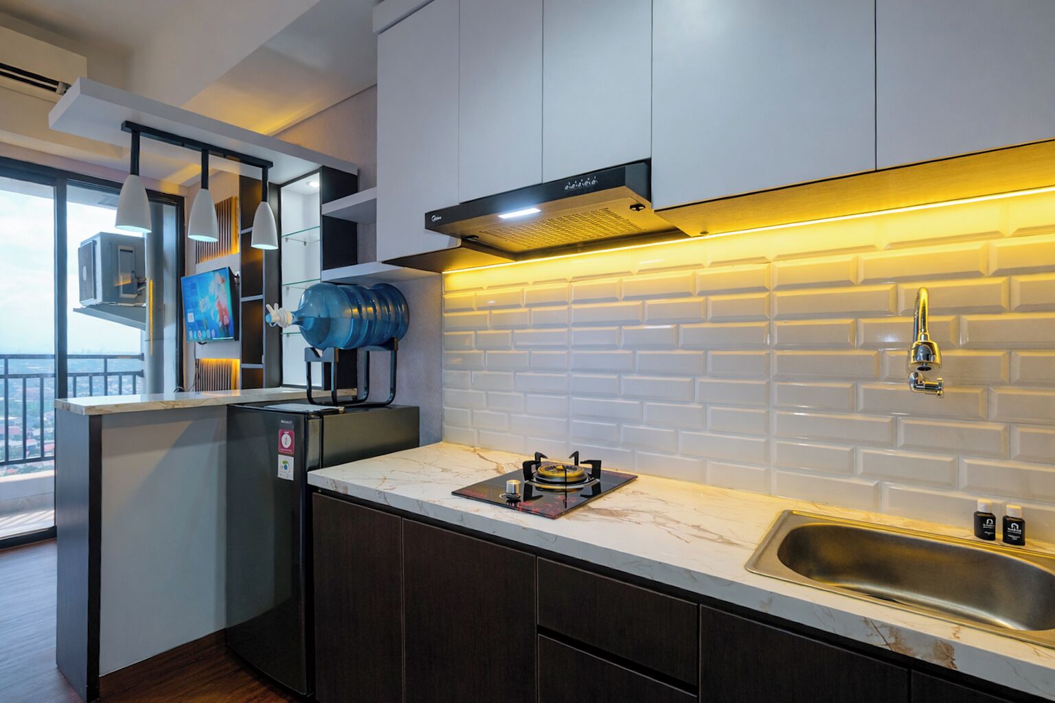 Standard Studio | Private kitchen | Electric kettle