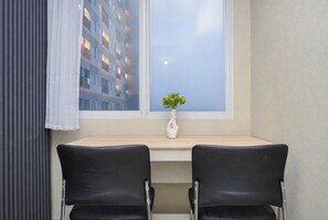 Standard Studio | Dining room - Tranquil 1Br At Royal Sentul Park Apartment (Bogor)