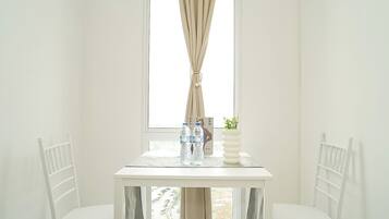 Standard Apartment | Dining room