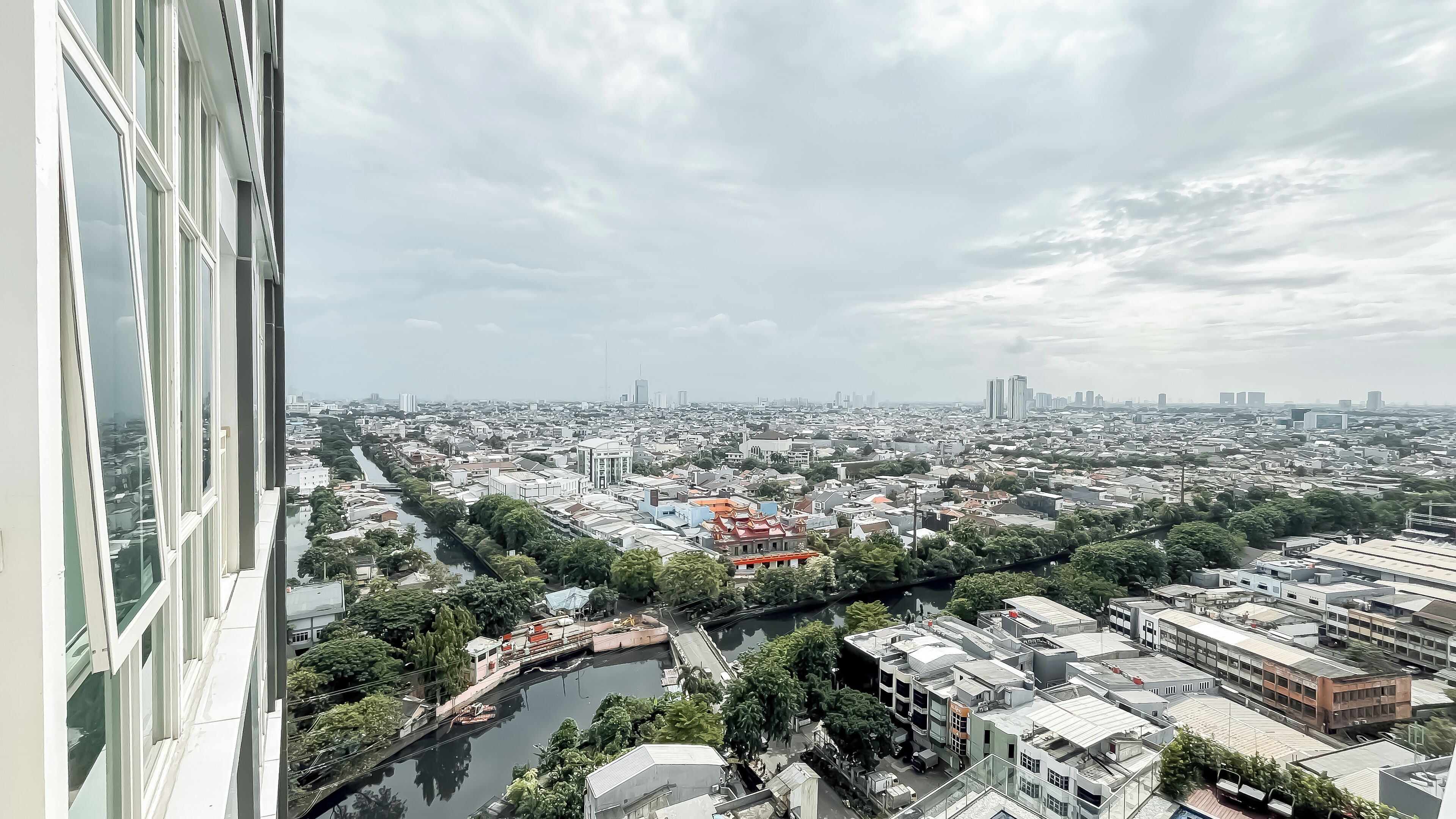 Studio Standar | Pemandangan kota