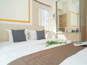 Standard Apartment - Modern 2Br For 3 Pax At Tokyo Riverside Pik 2 Apartment (Teluknaga)
