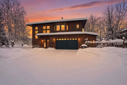 2BR/2BA home in Anchorage’s historic South Addition near downtown