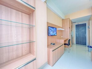 Standard Studio - Great Pure Comfiness Studio At Apartment Student Castle Yogyakarta (Depok)