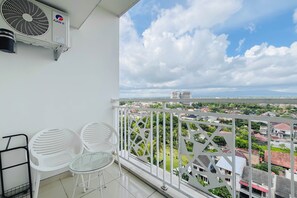 Studio Standar | Pemandangan balkon