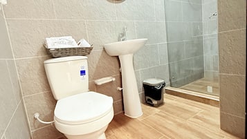 Dutxa, tovalloles, sabó i paper higiènic