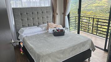 6 chambres, accĂšs Internet, draps fournis