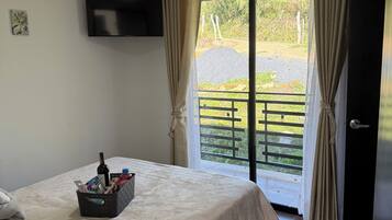 6 bedrooms, Internet, bed sheets