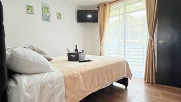 6 makuuhuonetta, internet, vuodevaatteet