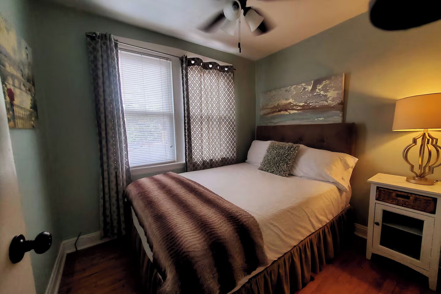 Bügeleisen/Bügelbrett, WLAN, Bettwäsche