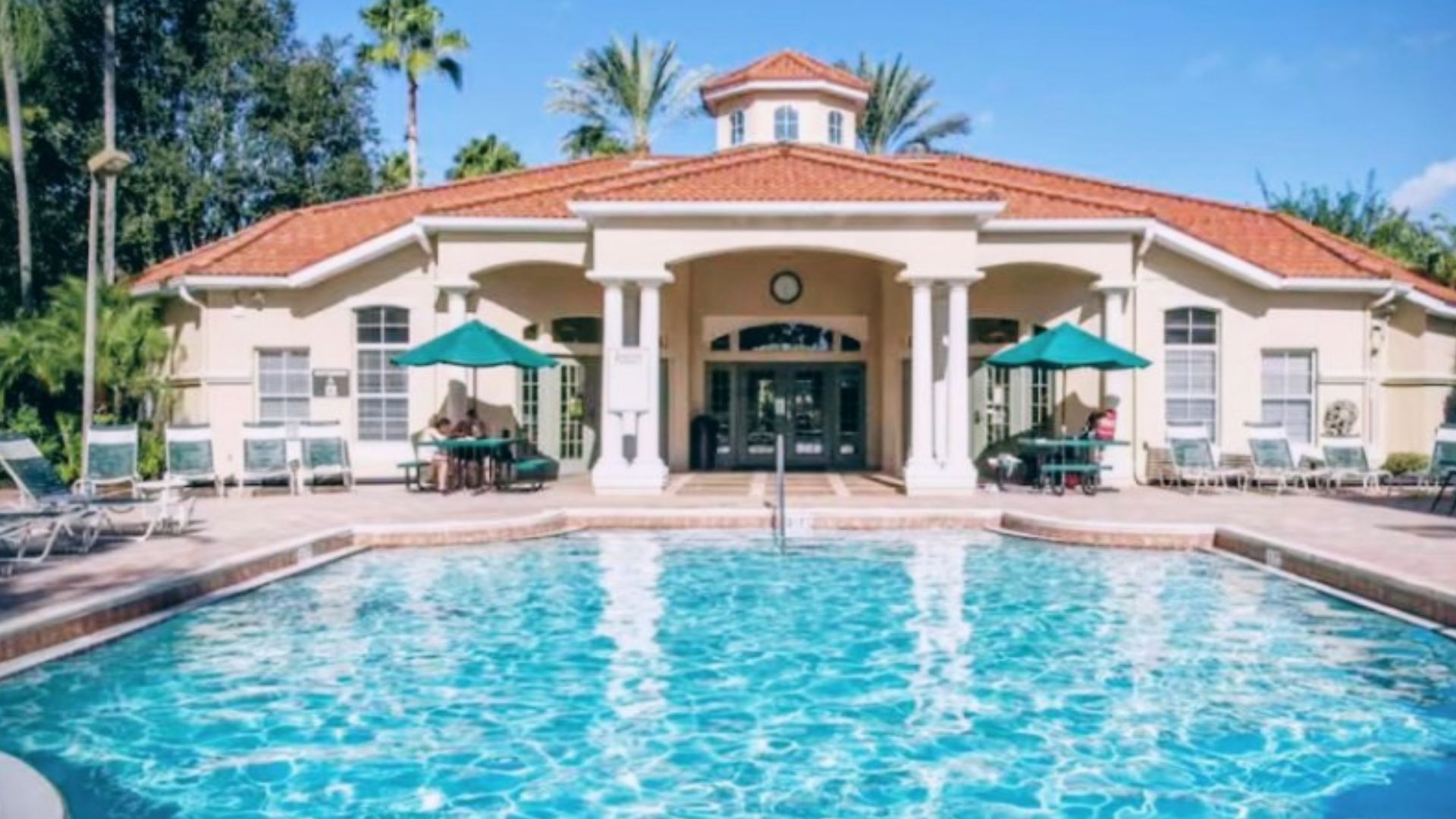 Alberca al aire libre 