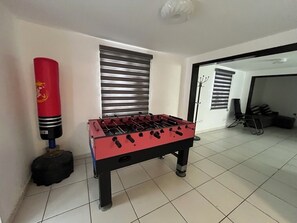 Games room - Tremendous 4-bedroom house with AC in charming Tijuana (Tijuana)