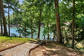 Property grounds - Heron's Hideaway | Waterfront Cottage w/ Private Dock & Stunning Lake Views on Lake Norman (Mooresville)