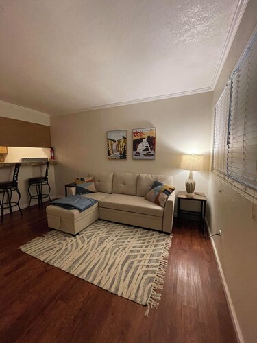 Fully Furnished 1-bedroom apartment in the heart of Monahans close to I20