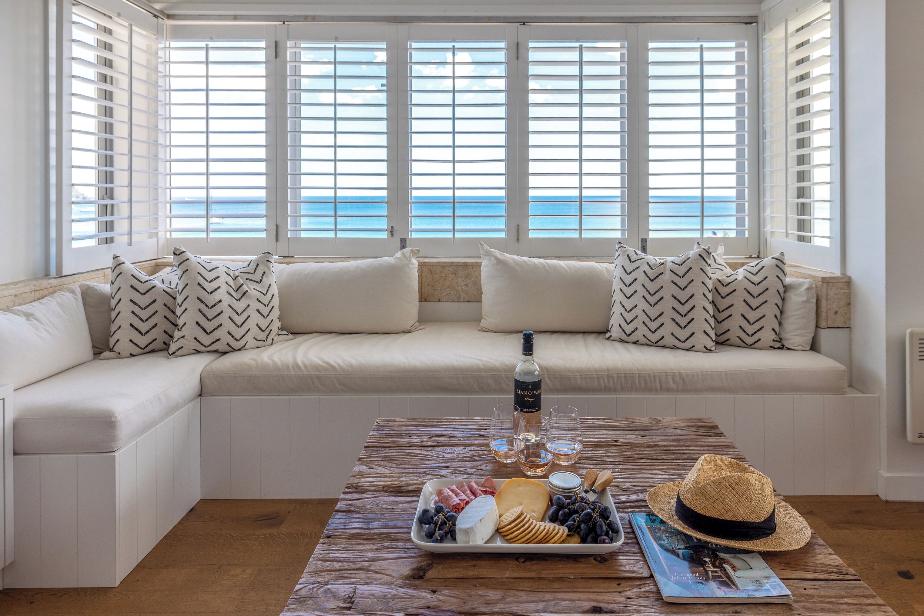 Superior Apartment, Ocean View | Interior