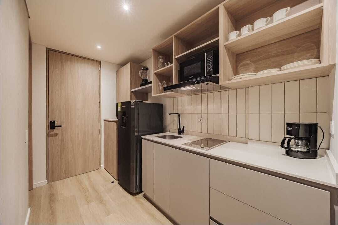 Deluxe-Apartment, Balkon, Stadtblick | Eigene Küche