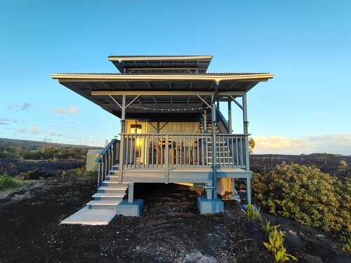 Cosmic Lava Cottage – Hawaii Nature Escape, Star Views & Beaches