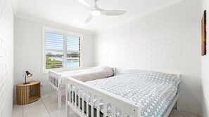 2 bedrooms, free WiFi, bed sheets - Apollo Unit 5 - 1st Floor - A Block (Narooma)