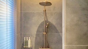 Junior Suite, Balcony, Ocean View | Bathroom - KANDOR RESORT OKINAWA (kunigamigunnakijinsonkourijima)