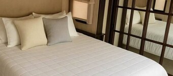 The Columbus w/ Spa Access