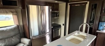 The Columbus w/ Spa Access
