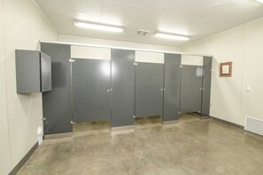 Interior - RV Apartment w/ Hyrdo-Spa (Stettler)