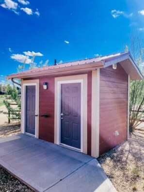 Exterior - Bohemian Escape Cabin (Stettler)