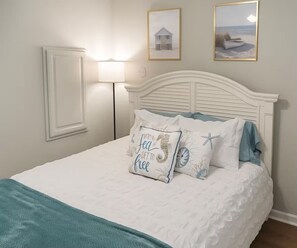 Een strijkplank/strijkijzer, gratis wifi, beddengoed