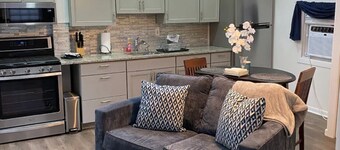 Perfect studio apartment with AC in welcoming New Milford