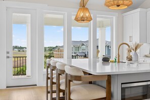 Interior - Vitamin Sea Escape by Brunswick Vacation Rentals: 6BR OIB Retreat, Sleeps 18 (Ocean Isle Beach)