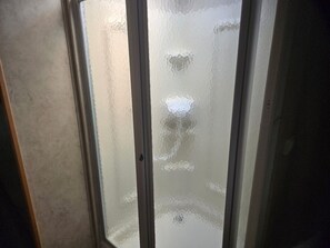 Bathroom - The Longhorn Glamper (Stettler)