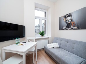 TV - Łódź Downtown Studio 7D with Mezzanine (Łódź)