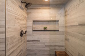 Shower, hair dryer, towels - Skyfall Cabin | Luxury, Ski In/Out | Big Sky Resort (Big Sky)