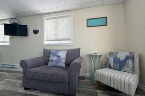 Huoneisto, 1 suuri parisänky, keittotila, valtamerinäköala | Oleskelualue