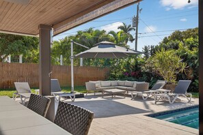 Pool - Bliss - Tropical Paradise with Heated Pool (Wilton Manors)