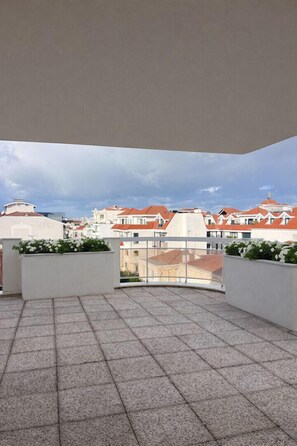 Terrace/patio - ✨ Le Bellini – Panoramic View & Heart of Arcachon (Arcachon)