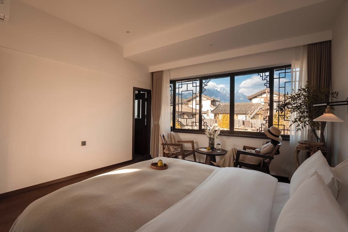 Habitación estándar, patio | Minibar, cortinas blackout, insonorización y wifi gratis