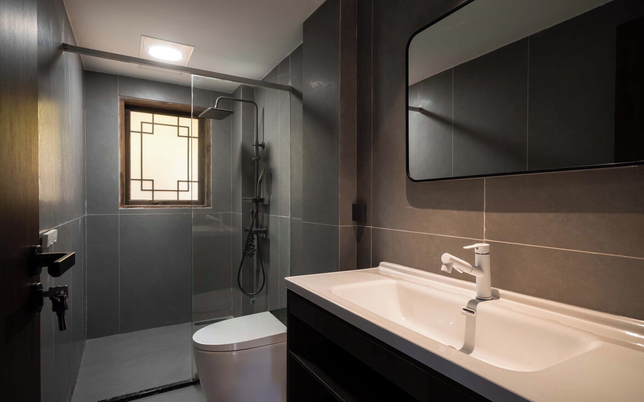 Classic Double Room, Patio | Bathroom | Free toiletries, hair dryer, slippers, towels