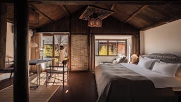 Kahden hengen superior-huone, patio | Minibaari, pimennysverhot, äänieristys, ilmainen Wi-Fi