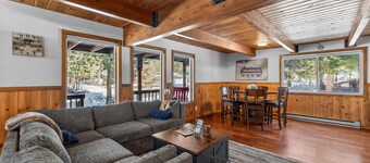 Mountains are Calling- Downtown oasis with game Room, hot tub, and trailer parking