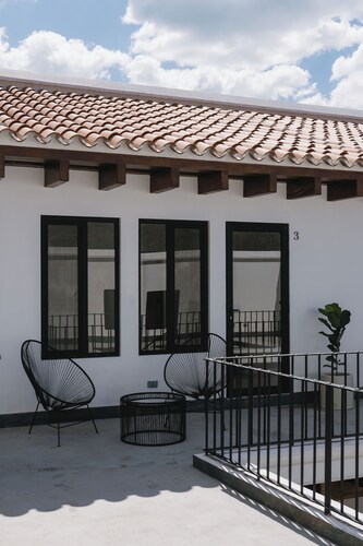 Nude Antigua - Modern Apartment #3