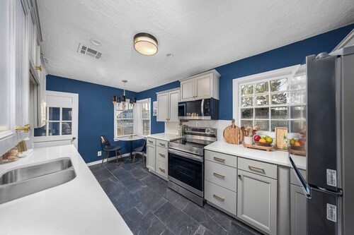 Modern & Cozy Home Near Fort Sill