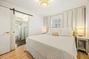 3 chambres, bureau, Wi-Fi gratuit, draps fournis