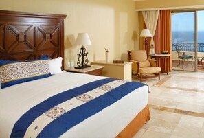 1 bedroom, iron/ironing board, WiFi, bed sheets - Junior Suite - Sunset Beach Resort & Spa in Pleasant Cabo San Lucas (Cabo San Lucas)