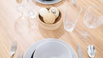 Comfort-studiolejlighed - tekøkken | Spiseområde