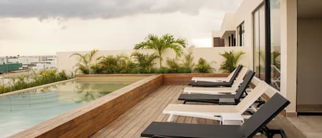 Alberca al aire libre