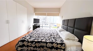 2 bedrooms, iron/ironing board, WiFi, bed sheets - Centrally located apartment with sea view in Malecon Balta - Miraflores (Miraflores)