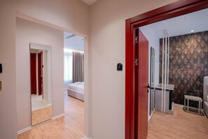 House - Ermes Deluxe Family Room With French Balcony (Durrës)
